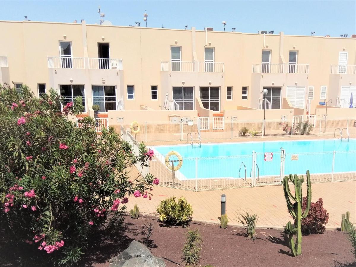 Litha House, 3 Bed Holiday Home Set Over 3 Floors 2 Mins From Beach And All Amenities Caleta De Fuste Exterior photo